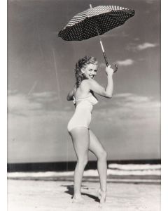 Andre de Dienes, Marilyn Monroe - pic 1